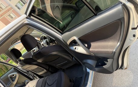 Toyota RAV4, 2011 год, 1 099 000 рублей, 22 фотография