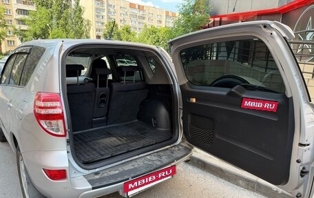 Toyota RAV4, 2011 год, 1 099 000 рублей, 28 фотография