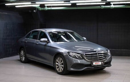 Mercedes-Benz E-Класс, 2018 год, 1 745 000 рублей, 3 фотография