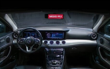 Mercedes-Benz E-Класс, 2018 год, 1 745 000 рублей, 8 фотография
