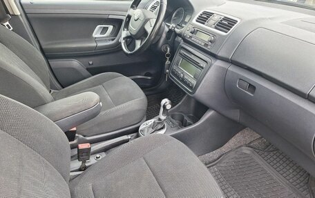 Skoda Fabia II, 2009 год, 299 000 рублей, 19 фотография