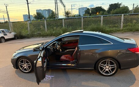 Mercedes-Benz E-Класс, 2014 год, 1 810 000 рублей, 15 фотография