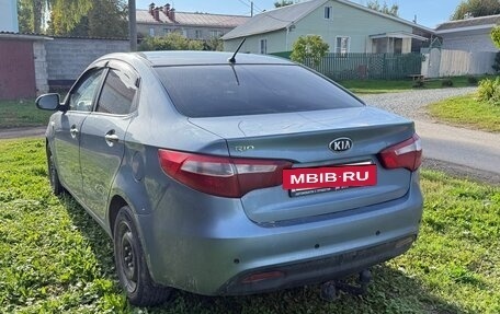 KIA Rio III рестайлинг, 2013 год, 310 000 рублей, 4 фотография