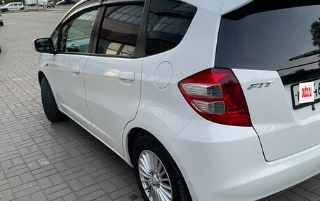 Honda Fit III, 2008 год, 700 000 рублей, 4 фотография