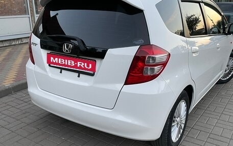 Honda Fit III, 2008 год, 700 000 рублей, 3 фотография