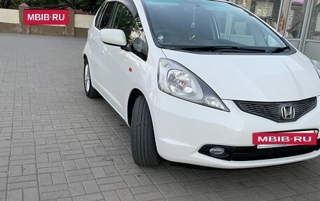 Honda Fit III, 2008 год, 700 000 рублей, 2 фотография