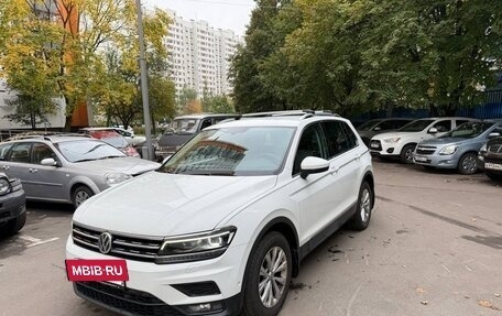 Volkswagen Tiguan II, 2018 год, 2 300 000 рублей, 6 фотография