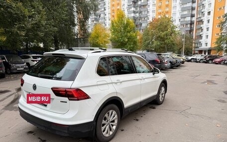 Volkswagen Tiguan II, 2018 год, 2 300 000 рублей, 4 фотография