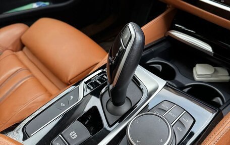 BMW 5 серия, 2019 год, 3 000 000 рублей, 2 фотография