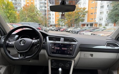 Volkswagen Tiguan II, 2018 год, 2 300 000 рублей, 15 фотография