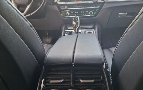 BMW 5 серия, 2019 год, 3 000 000 рублей, 13 фотография