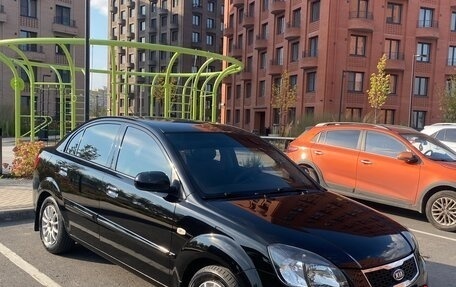 KIA Rio II, 2011 год, 555 000 рублей, 1 фотография