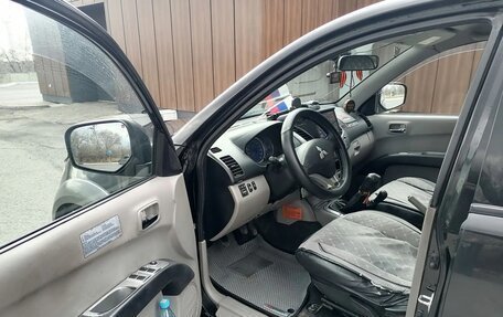 Mitsubishi L200 IV рестайлинг, 2008 год, 1 550 000 рублей, 8 фотография