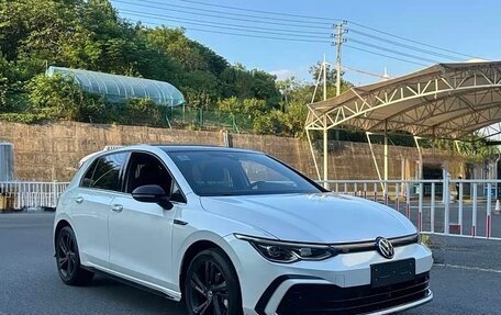 Volkswagen Golf VIII, 2021 год, 2 190 000 рублей, 2 фотография