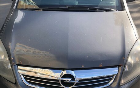 Opel Zafira B, 2011 год, 500 000 рублей, 1 фотография