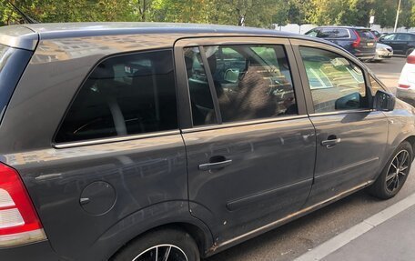 Opel Zafira B, 2011 год, 500 000 рублей, 4 фотография