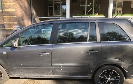 Opel Zafira B, 2011 год, 500 000 рублей, 2 фотография