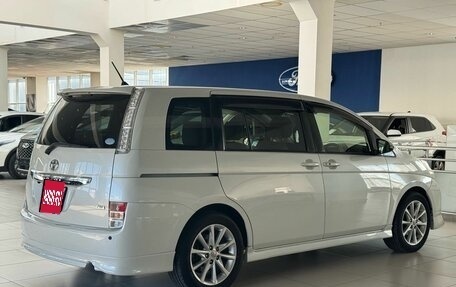 Toyota ISis I, 2017 год, 1 220 000 рублей, 4 фотография
