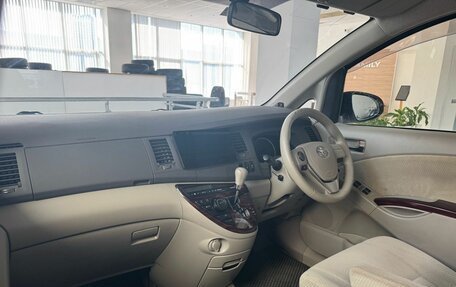 Toyota ISis I, 2017 год, 1 220 000 рублей, 12 фотография