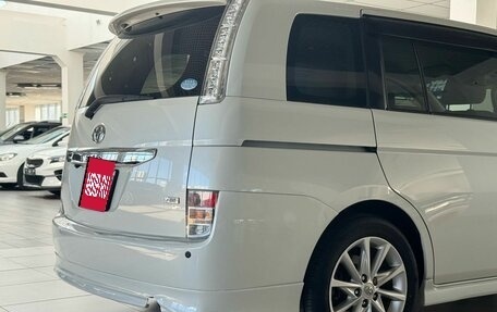 Toyota ISis I, 2017 год, 1 220 000 рублей, 8 фотография
