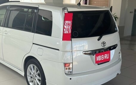 Toyota ISis I, 2017 год, 1 220 000 рублей, 7 фотография