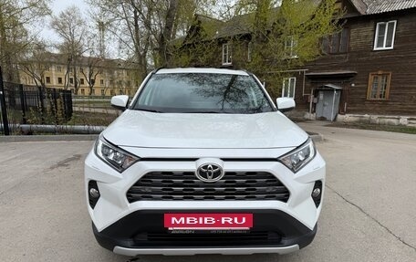 Toyota RAV4, 2019 год, 3 345 000 рублей, 5 фотография
