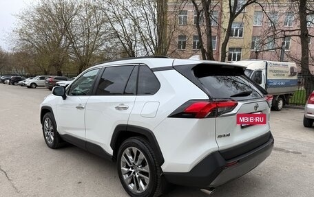Toyota RAV4, 2019 год, 3 345 000 рублей, 12 фотография