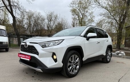 Toyota RAV4, 2019 год, 3 345 000 рублей, 15 фотография