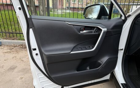 Toyota RAV4, 2019 год, 3 345 000 рублей, 30 фотография