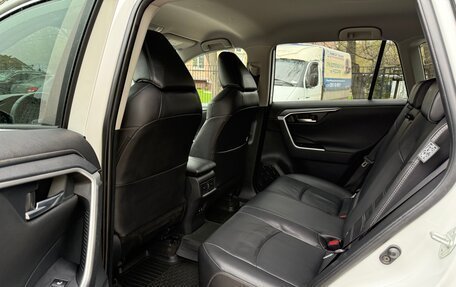 Toyota RAV4, 2019 год, 3 345 000 рублей, 25 фотография