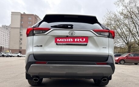 Toyota RAV4, 2019 год, 3 345 000 рублей, 18 фотография