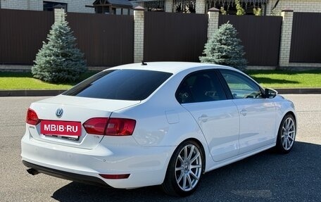 Volkswagen Jetta VI, 2014 год, 990 000 рублей, 6 фотография