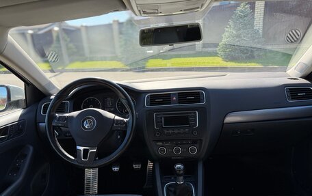Volkswagen Jetta VI, 2014 год, 990 000 рублей, 16 фотография