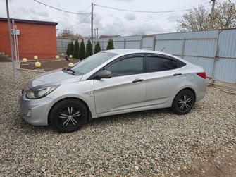 Hyundai Solaris I, 2011 год, 690 000 рублей, 1 фотография