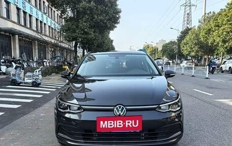 Volkswagen Golf VIII, 2023 год, 1 740 325 рублей, 2 фотография