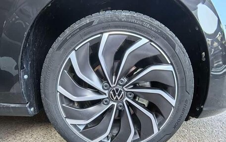 Volkswagen Golf VIII, 2023 год, 1 740 325 рублей, 13 фотография