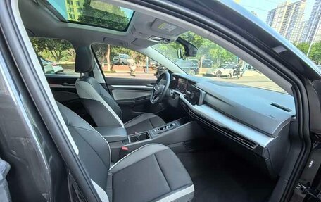 Volkswagen Golf VIII, 2023 год, 1 740 325 рублей, 12 фотография