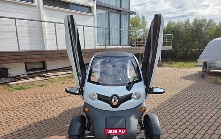 Renault Twizy, 2020 год, 950 000 рублей, 2 фотография