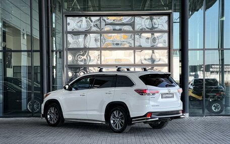 Toyota Highlander III, 2014 год, 2 690 000 рублей, 5 фотография