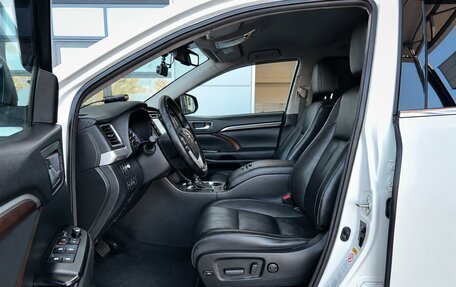 Toyota Highlander III, 2014 год, 2 690 000 рублей, 14 фотография