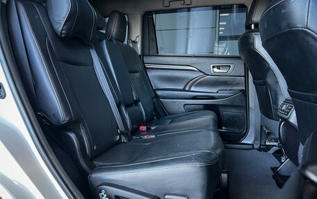 Toyota Highlander III, 2014 год, 2 690 000 рублей, 20 фотография