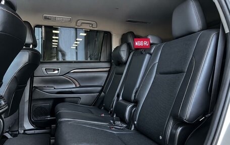 Toyota Highlander III, 2014 год, 2 690 000 рублей, 21 фотография