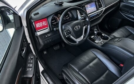 Toyota Highlander III, 2014 год, 2 690 000 рублей, 18 фотография