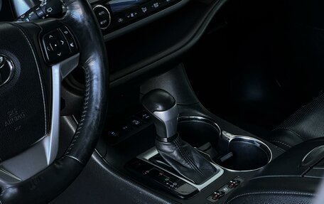 Toyota Highlander III, 2014 год, 2 690 000 рублей, 33 фотография