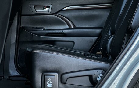 Toyota Highlander III, 2014 год, 2 690 000 рублей, 37 фотография