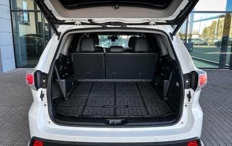 Toyota Highlander III, 2014 год, 2 690 000 рублей, 38 фотография