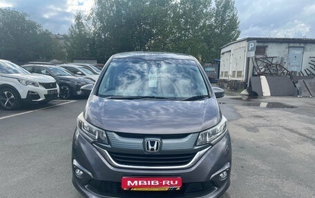 Honda Freed II, 2018 год, 1 689 000 рублей, 2 фотография