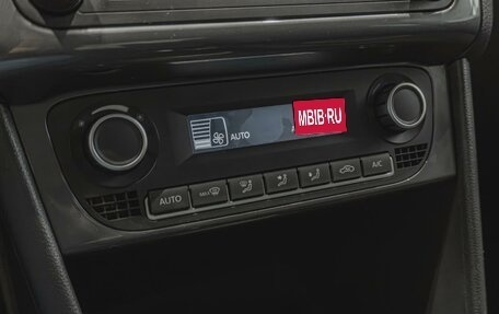 Volkswagen Polo VI (EU Market), 2019 год, 990 000 рублей, 17 фотография