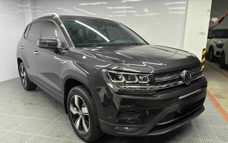 Volkswagen Tharu, 2023 год, 1 890 000 рублей, 2 фотография