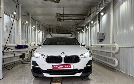 BMW X2, 2020 год, 2 600 000 рублей, 2 фотография